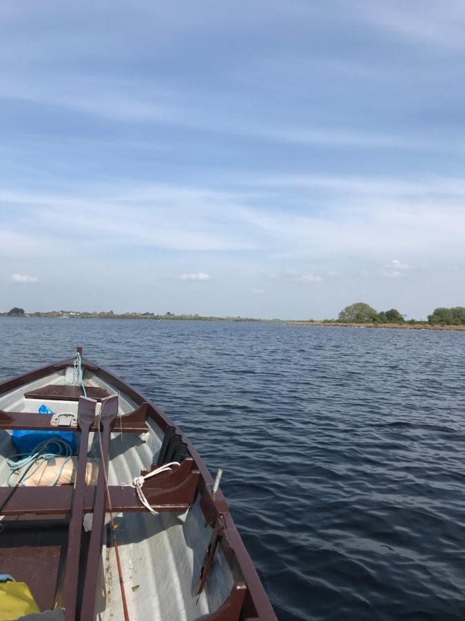 Riverbend Lodge B & B Oughterard Bagian luar foto